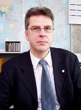 Geschäftsführer <b>Uwe Richter</b> - richter